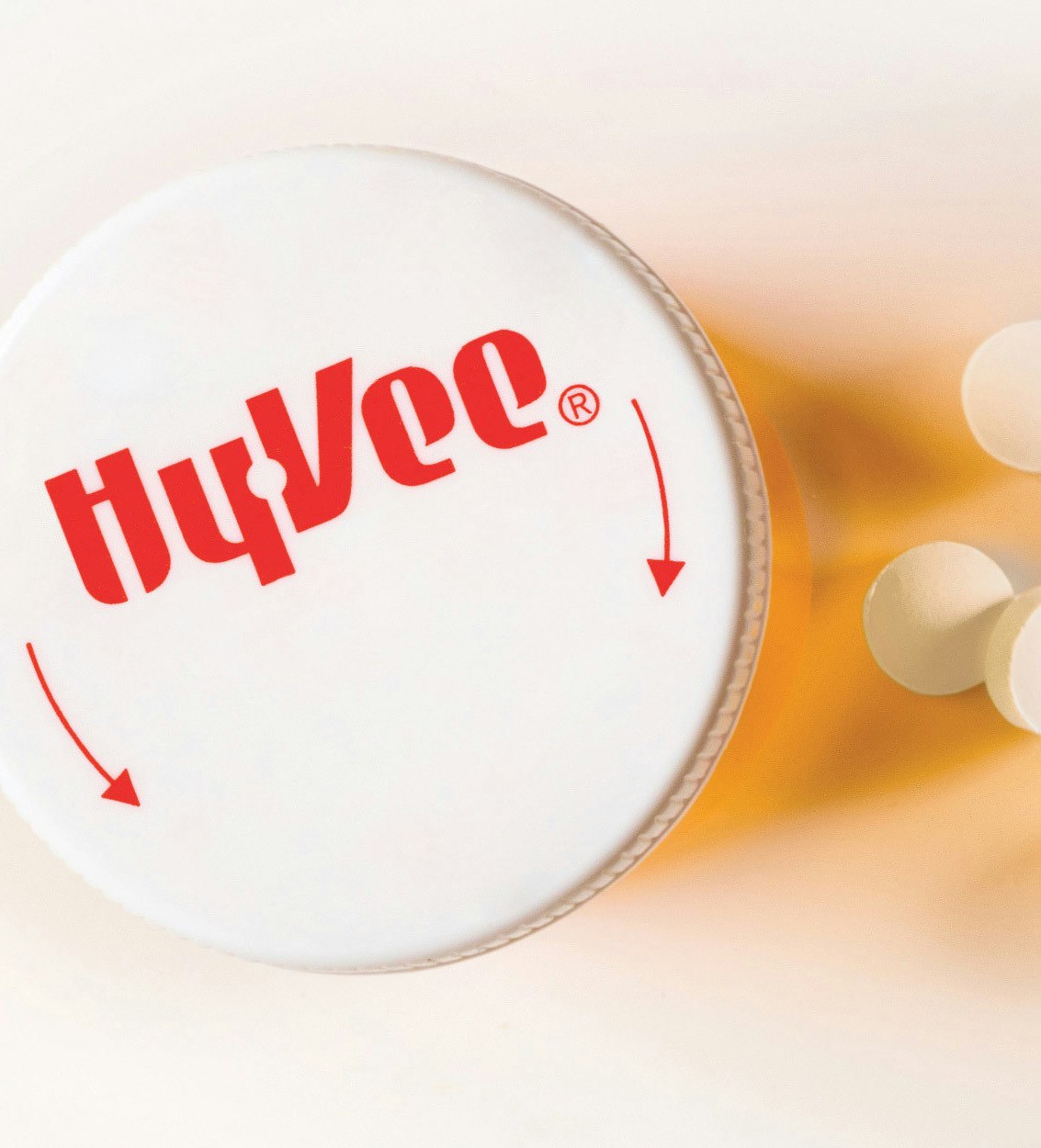 Top view of Hy-Vee pill bottle